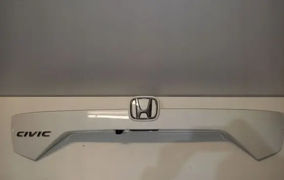 Honda Civic X Tailgate trim