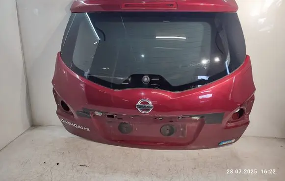 Nissan Qashqai+2 Tailgate/trunk/boot lid