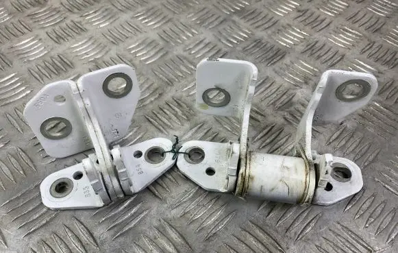 Jeep Grand Cherokee Rear door hinge set 