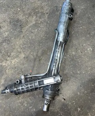 BMW 5 E39 Steering rack 1096026 6752133 7852974568