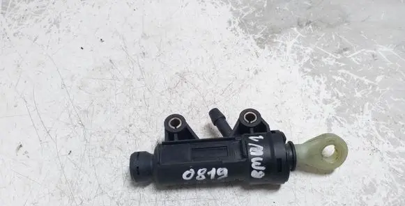 BMW 1 E81 E87 Clutch master cylinder 21526758822