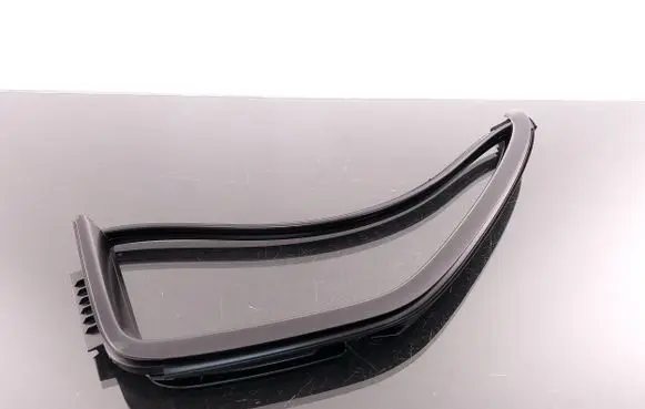 Rubber seal rear door