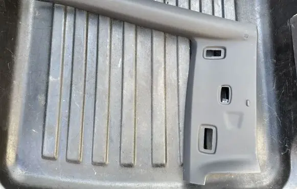 Mercedes-Benz E W238 (A) pillar trim A2386902500 A2386902700 A2054400507