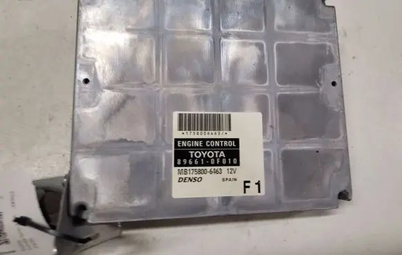 Toyota Corolla Verso AR10 Engine control unit/module 896610F010 MB1758006463