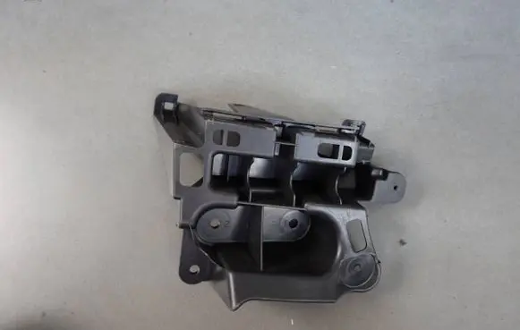 Opel Corsa F Rear bumper mounting bracket 39167901 9829333580
