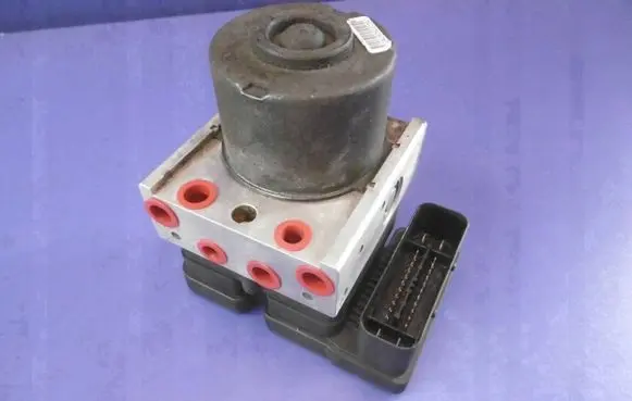 Ford Fiesta ABS Pump 4S612M110AC D461437A0A 10020700514