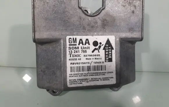 Opel Zafira B Airbag control unit/module 13241766