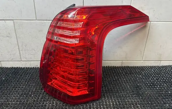 Peugeot 5008 Rear/tail lights 26120202 9672666680