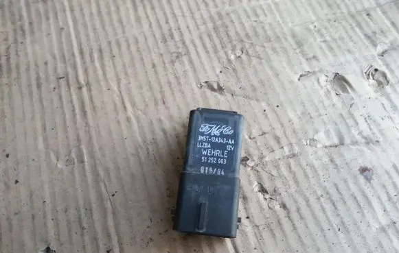 Ford Focus C-MAX Glow plug pre-heat relay