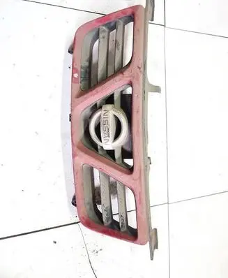 Nissan X-Trail T30 Front grill 23108H700 623108H700