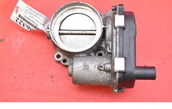 Skoda Octavia 985 Throttle body valve 04E133062T