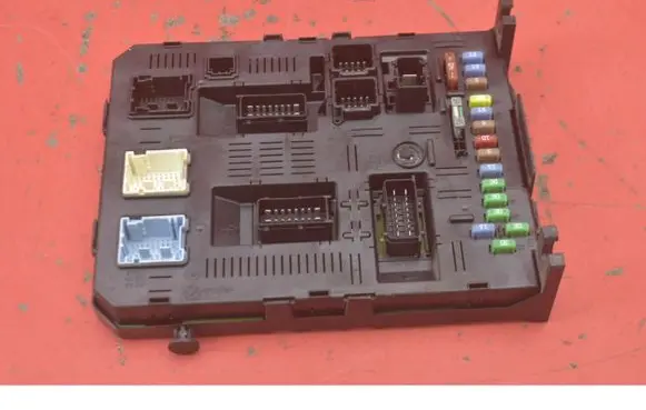 Peugeot 307 Fuse box set 9660105980