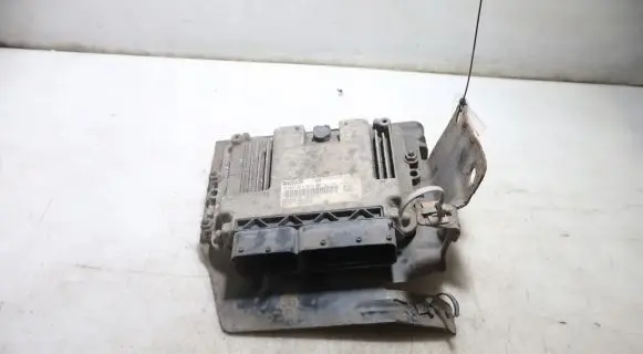 Opel Astra H Engine control unit/module ECU 0281014024