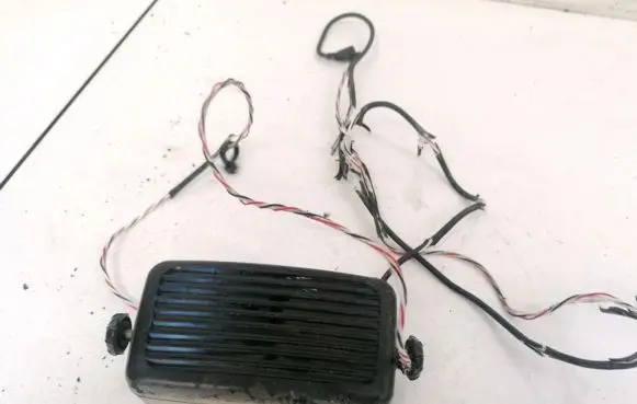 Audi A8 S8 D2 4D Front door speaker