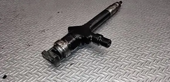 Mazda 5 Fuel injector RF7J13H50