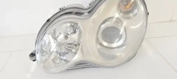 Mercedes-Benz C W203 Headlight/headlamp A2038201759 1307329088