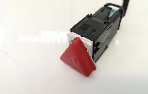 Volkswagen Golf V Hazard light switch 1K0953509A