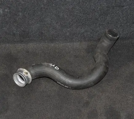 Mercedes-Benz C W204 Engine coolant pipe/hose A2045013082