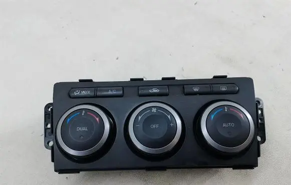 Mazda 6 Climate control/heater control trim GAN661190
