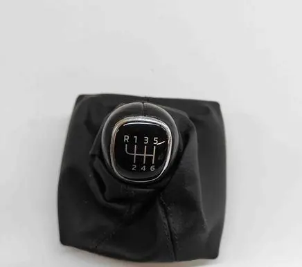 Skoda Superb B8 (3V) Gear lever shifter trim leather/knob 3V2711113P 3V2711113