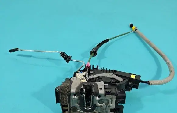 Mercedes-Benz E W213 Front door lock A2220063999 IMPRK1492726