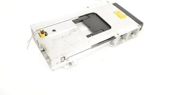 BMW 1 F20 F21 Other devices 8H0880077B