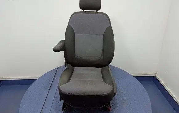 Opel Vivaro Front driver seat 