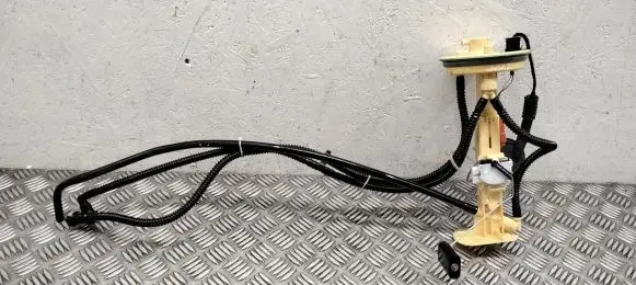 BMW X5 E70 Fuel level sensor 7164316