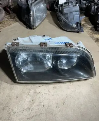 Volvo S40, V40 Headlight/headlamp 087731109R 30399879