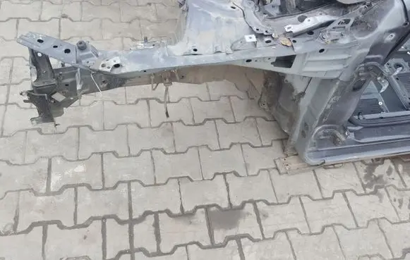 Mazda 3 II Sill