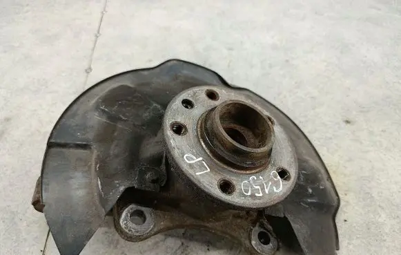 Volkswagen Transporter - Caravelle T6 Front wheel hub spindle knuckle 