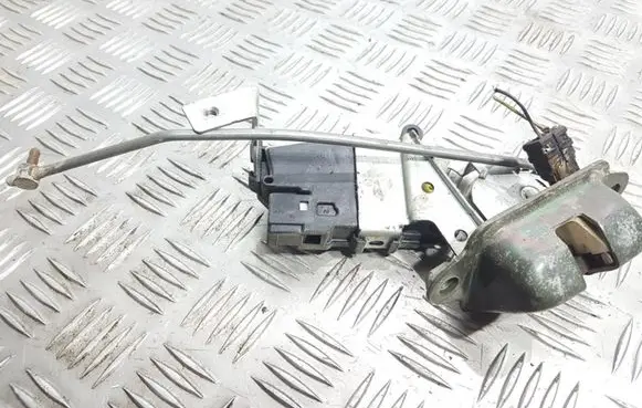 Subaru Legacy Tailgate/trunk/boot lock/catch/latch