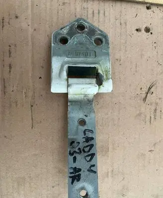 Volkswagen Caddy Rear door lower hinge 2K0827152C ES9235T10