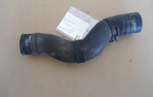 Infiniti G35 Engine coolant pipe/hose