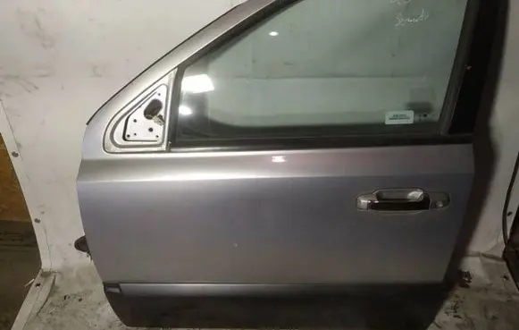 KIA Sorento Front door pilkos