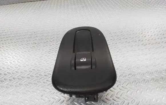Opel Movano B Electric window control switch 8200548968