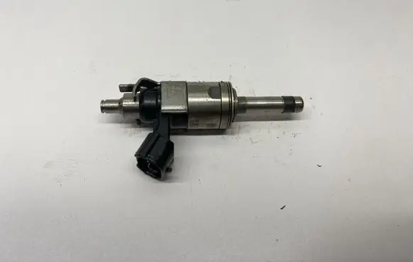 Ford Mustang VI Fuel injector JR3E9G929BA