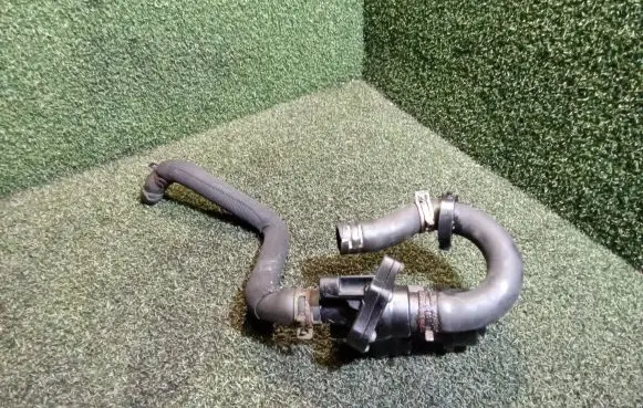 Thermostat/thermostat housing