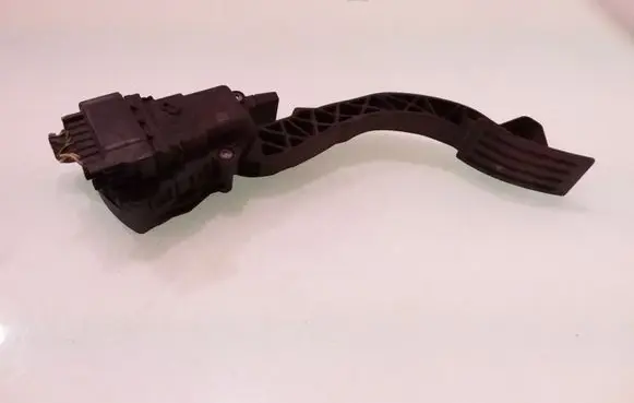 Volvo V50 Accelerator throttle pedal 4M519F836BH 6PV00864103
