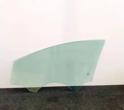 Ford Focus Front door window glass four-door 43R000677 F1EBA21410A
