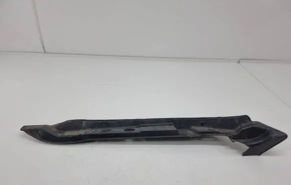 Audi Q5 SQ5 Fender end trim 8R0821111C