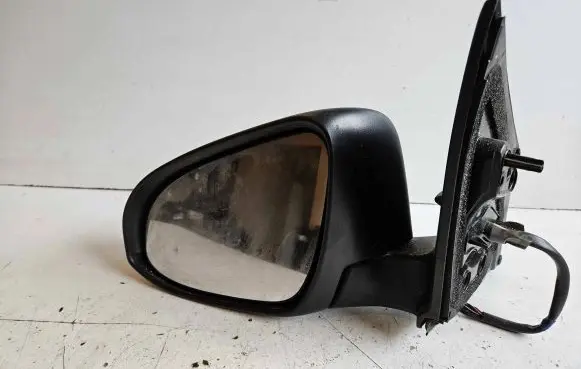 Toyota Auris E180 Front door electric wing mirror 026983