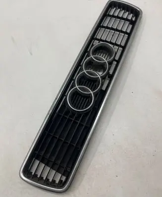 Audi A4 S4 B5 8D Front grill 8G0853651K