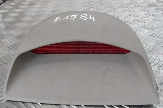 Hyundai XG Third/center stoplight 92750380 92750-380