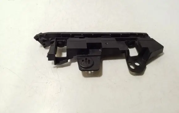 Opel Zafira C Front bumper mounting bracket 13356871