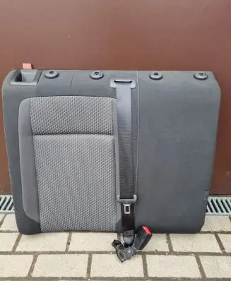 Rear seat