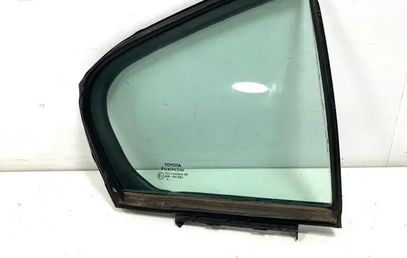 Toyota Avensis T270 Rear vent window glass 6818805060 6818805060G 43R001583