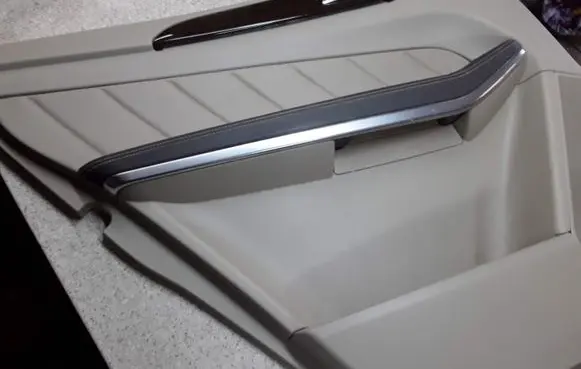 Mercedes-Benz GL X166 Rear door card panel trim 3136129