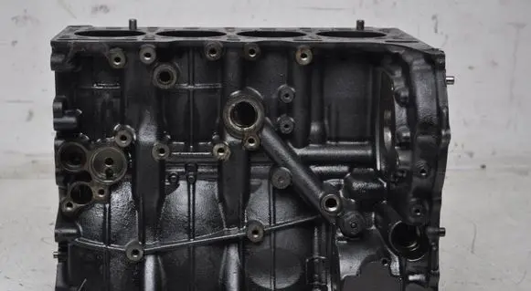 Infiniti Q50 Engine block 651970