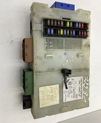 Ford Mondeo MK IV Fuse box set 7G9T14A073DD 0437 8G19904